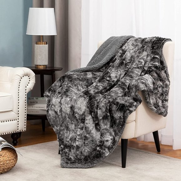 New Faux Fur Throw Blanket for Couch, Tie-Dye Reversible Fuzzy Blankets,… - Picture 2 of 11